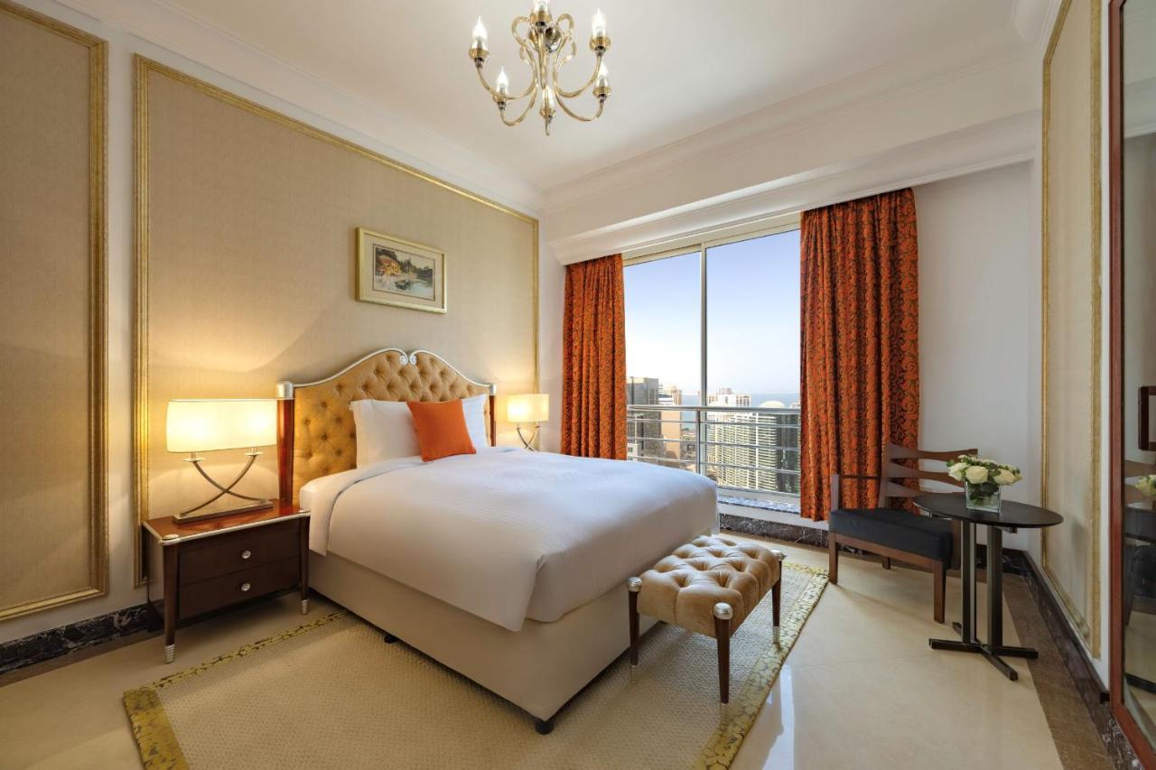 Dusit Hotel&Suites - Dauhá Exteriér fotografie A bedroom at the hotel