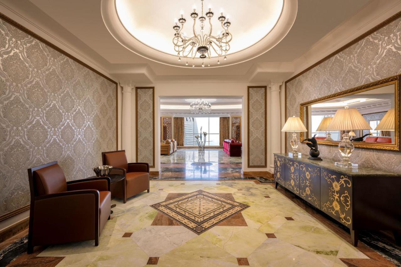Dusit Hotel&Suites - Dauhá Exteriér fotografie Lobby