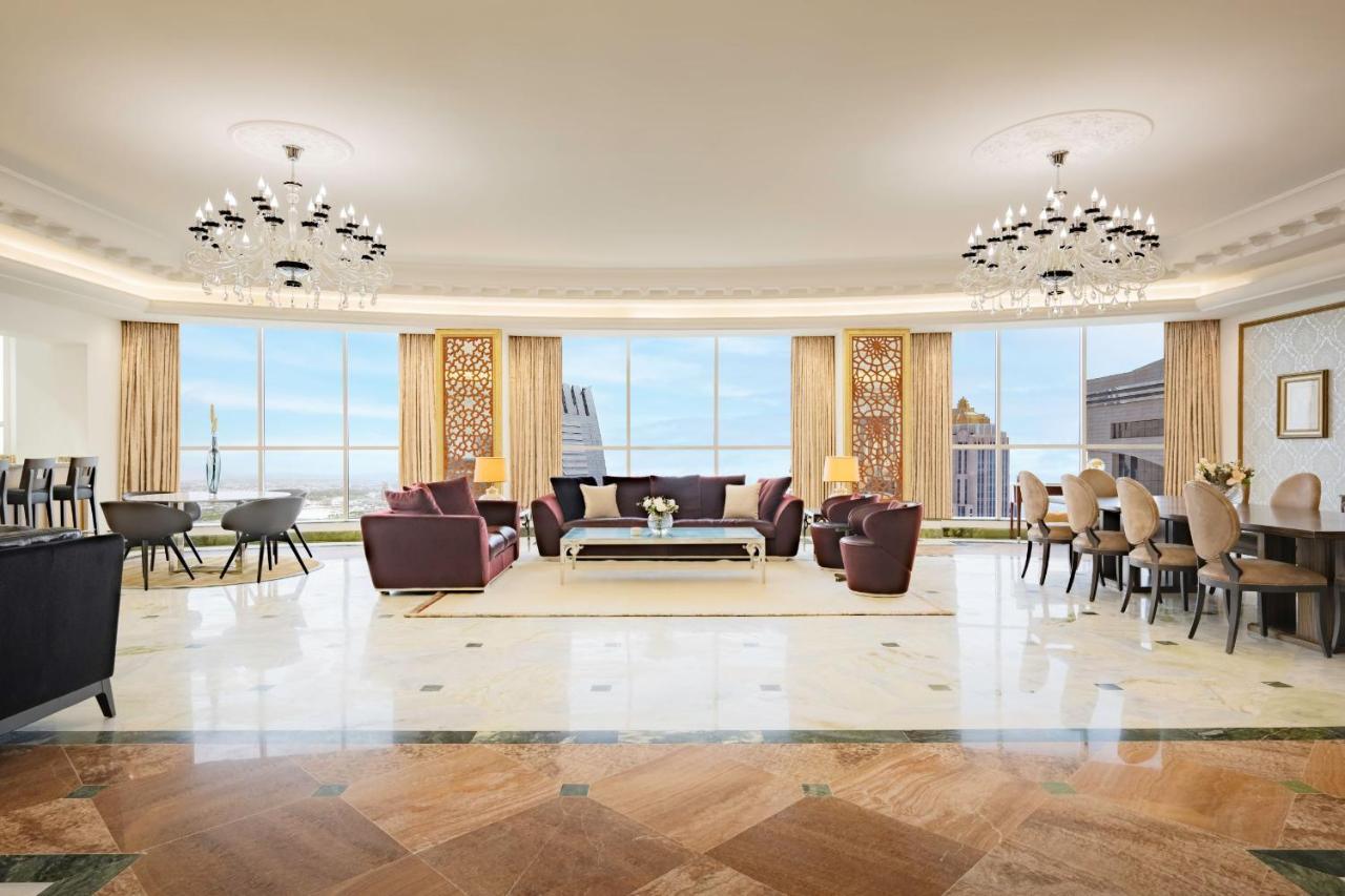 Dusit Hotel&Suites - Dauhá Exteriér fotografie The interior of a typical apartment