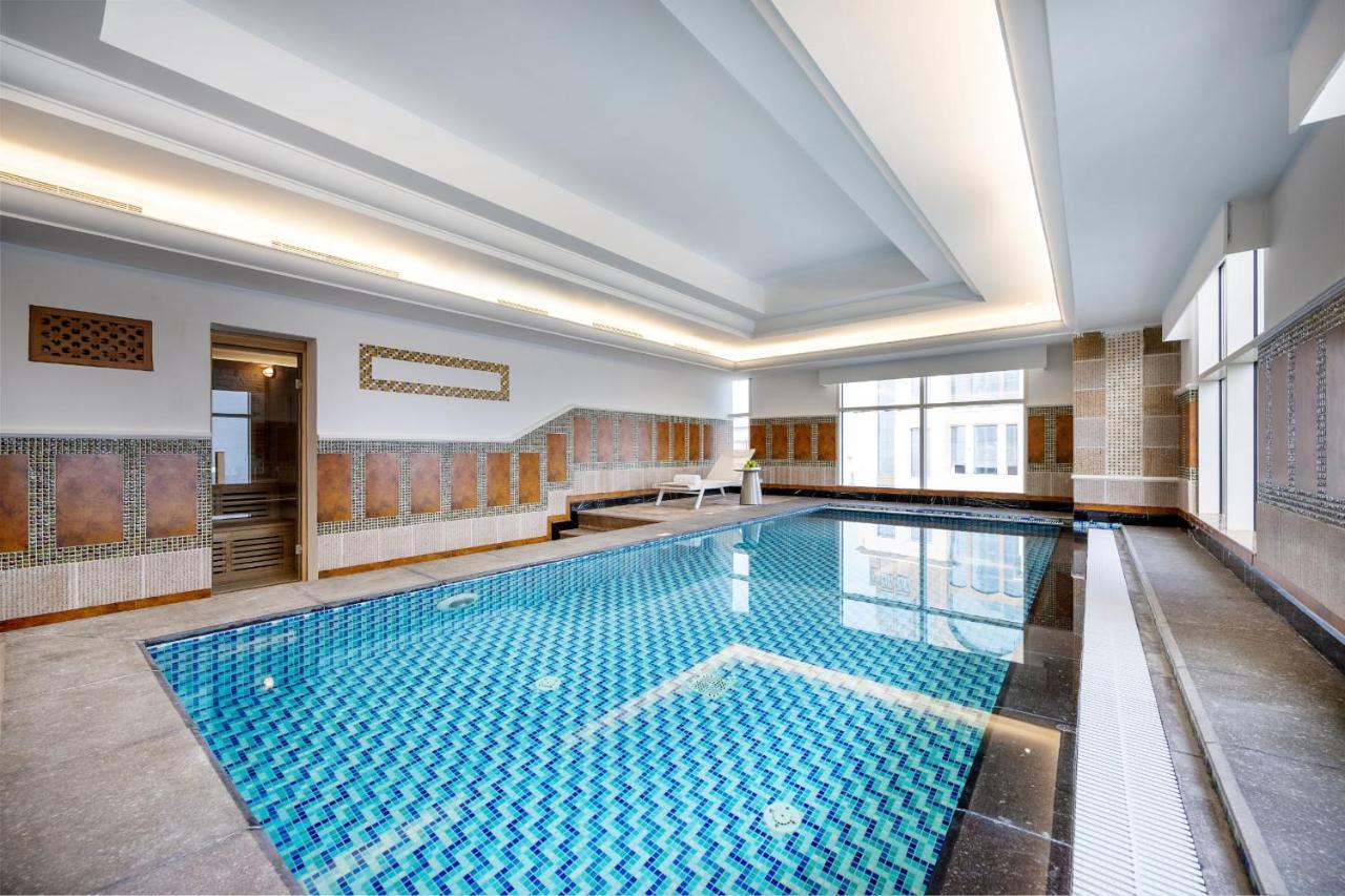 Dusit Hotel&Suites - Dauhá Exteriér fotografie Indoor pool
